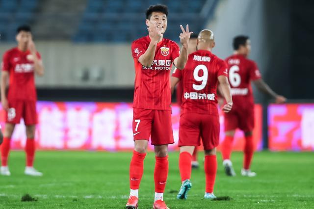 山猫体育直播-【中超】武巴连线X3刘柏杨2球 海港7比0狂胜梅州